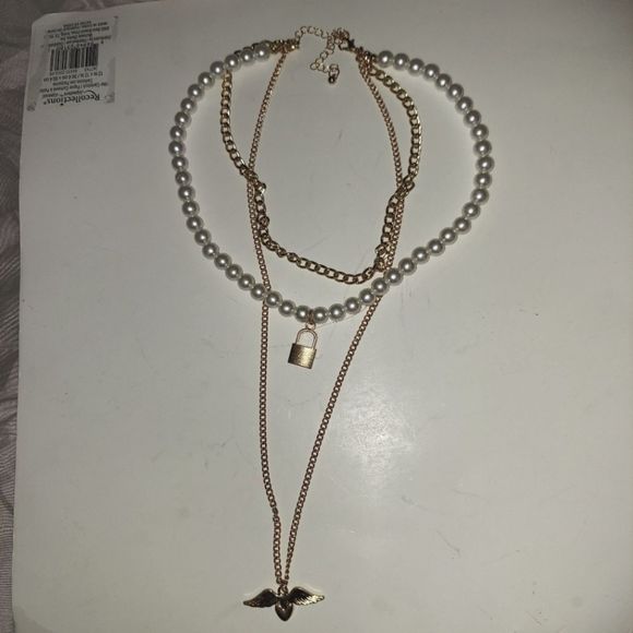 Flying Heart & Lock Pendant Faux Pearl Layered Choker Necklace - Picture 2 of 4
